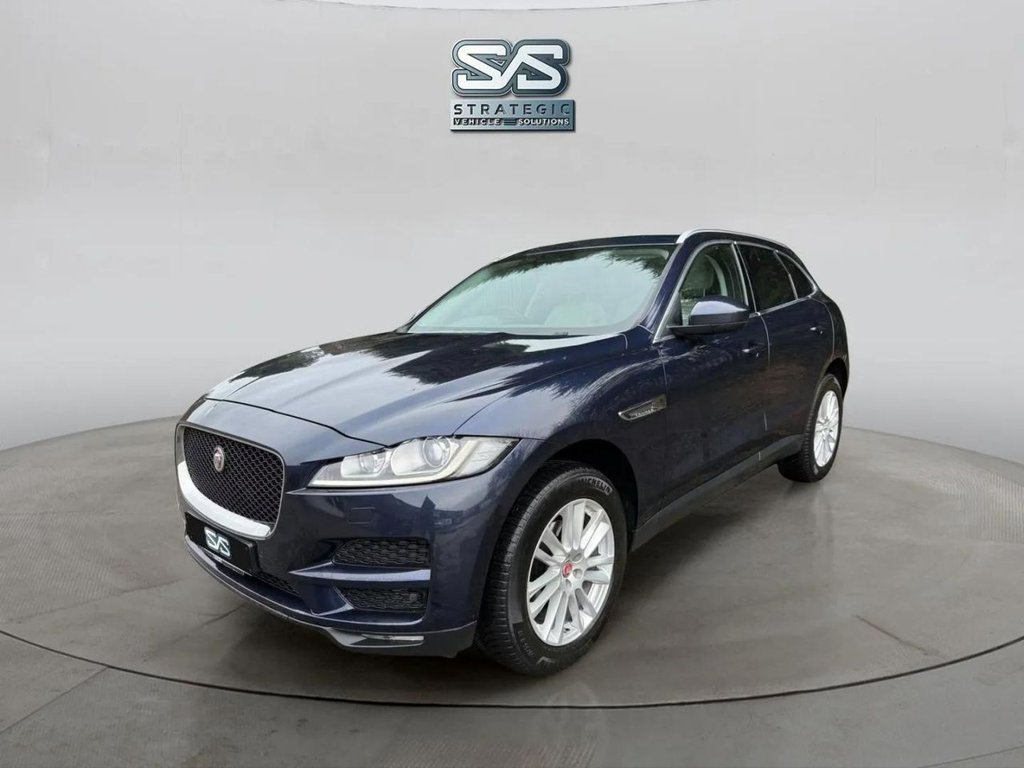 Used Jaguar F-Pace 2017 for sale - 77263660: Photo 4