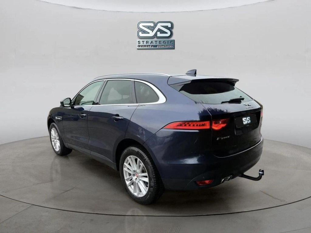 Used Jaguar F-Pace 2017 for sale - 77263660: Photo 5