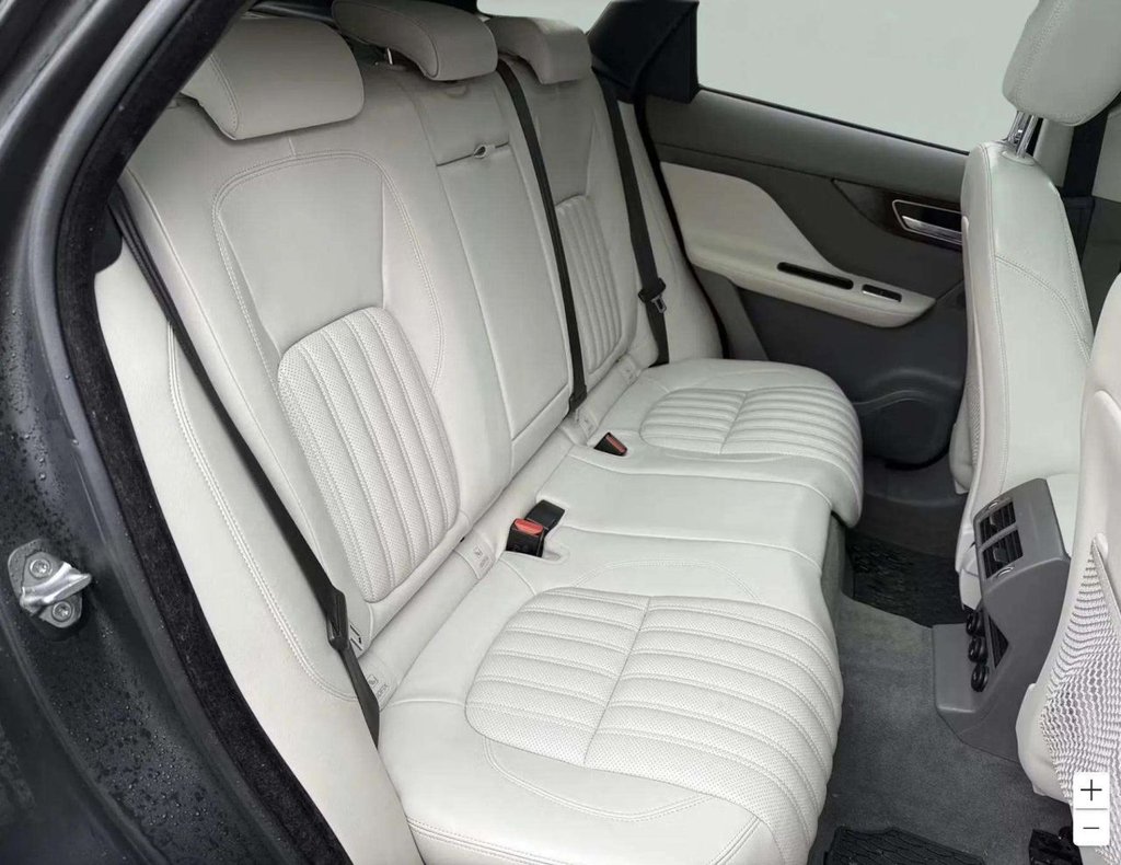 Used Jaguar F-Pace 2017 for sale - 77263660: Photo 7