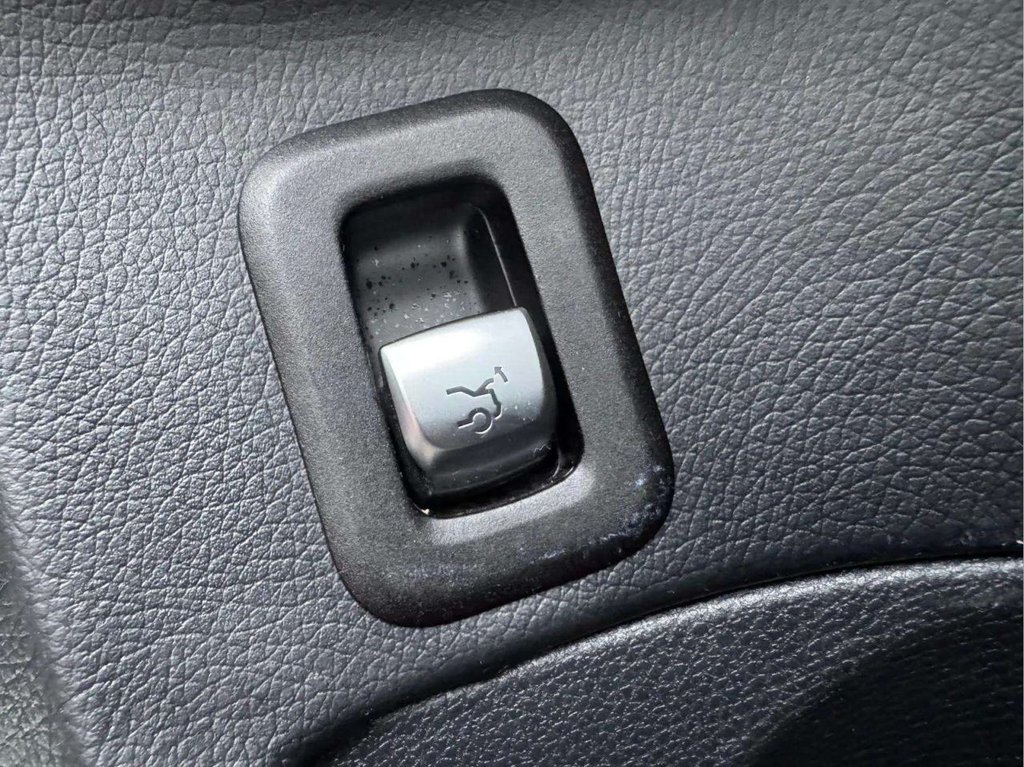 Used Mercedes-Benz C Class 2019 for sale - 77328289: Photo 22