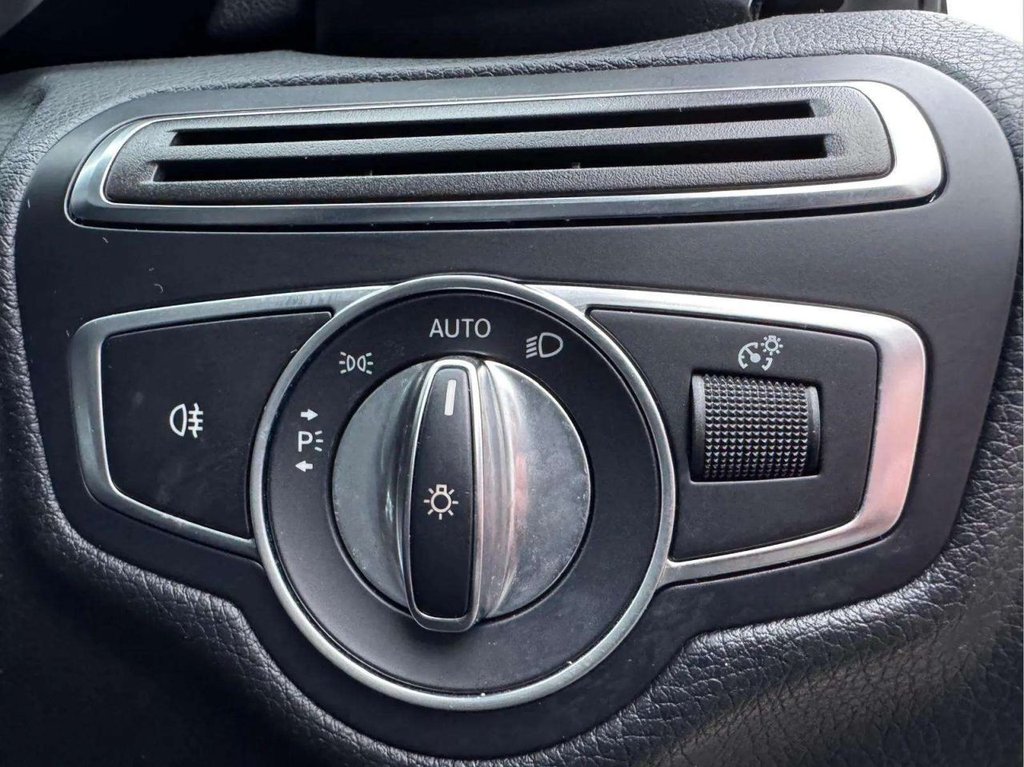 Used Mercedes-Benz C Class 2019 for sale - 77328289: Photo 24