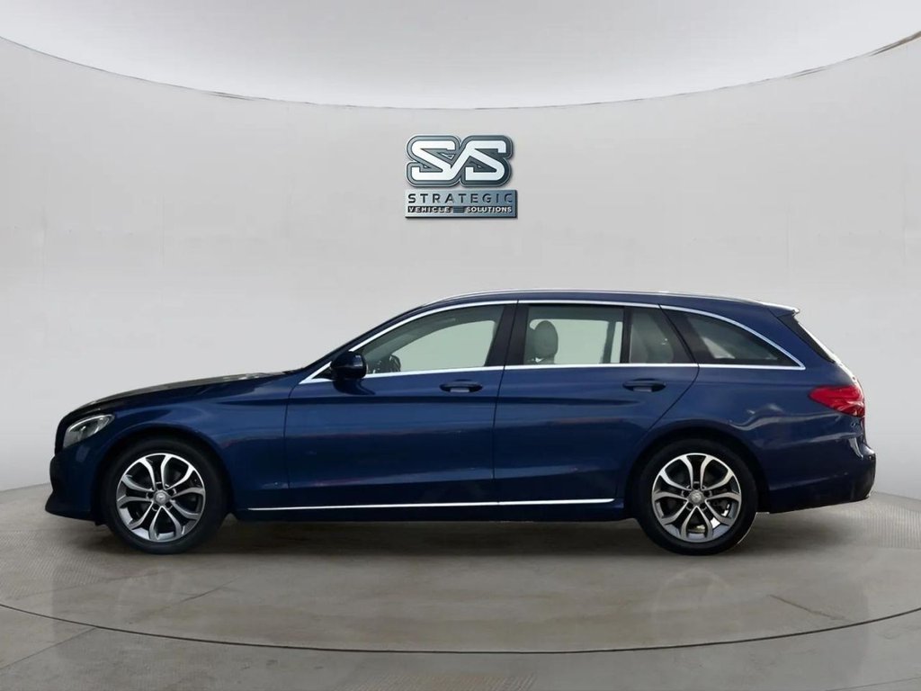 Used Mercedes-Benz C Class 2015 for sale - 77655217: Photo 6