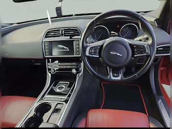 Used Jaguar XE 2015 for sale - 76203270: Photo 3