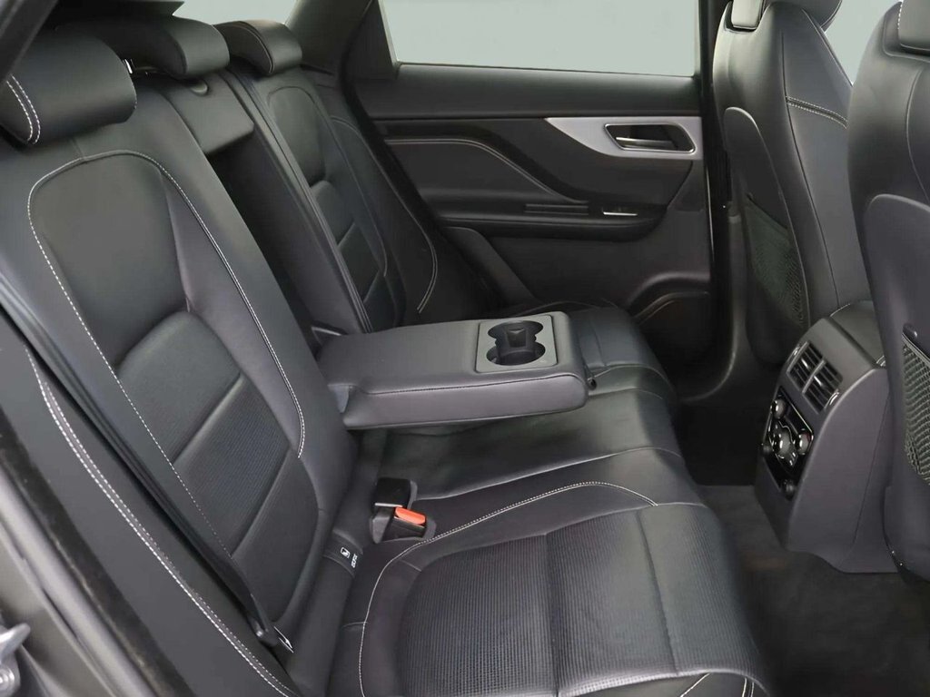Used Jaguar F-Pace 2018 for sale - 77145714: Photo 10