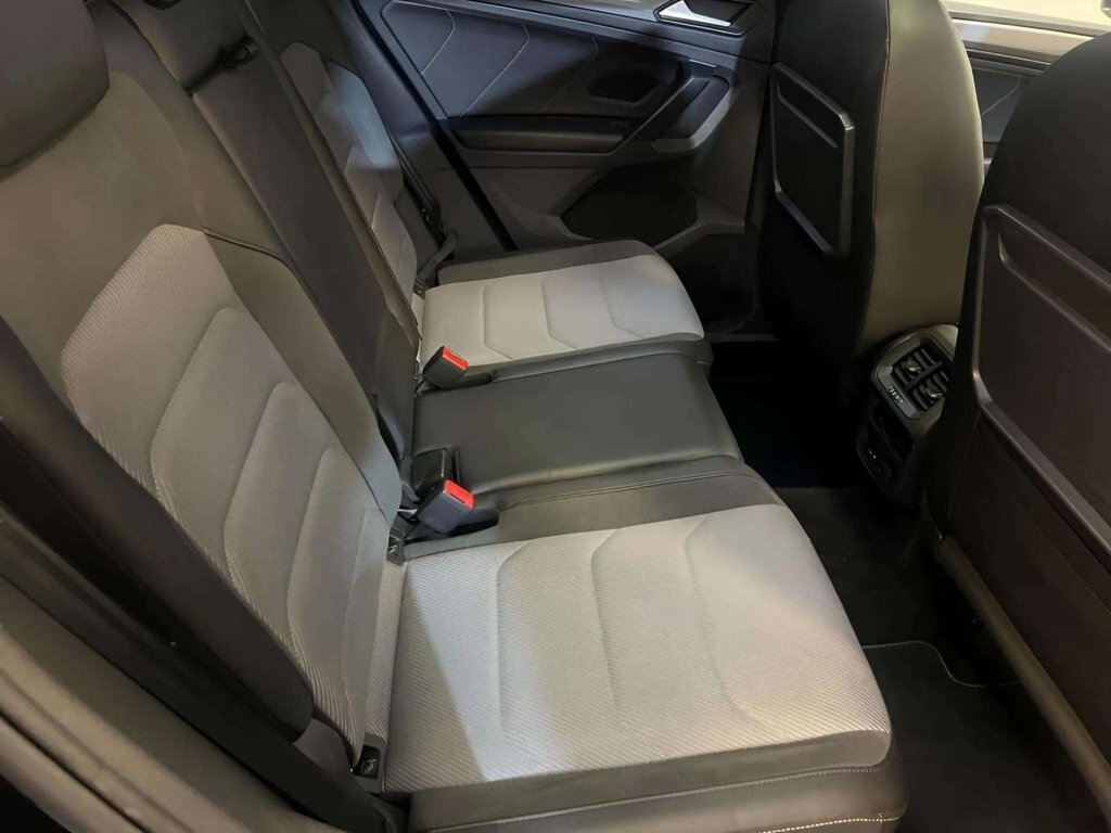 Used Volkswagen Tiguan 2018 for sale - 76900990: Photo 11