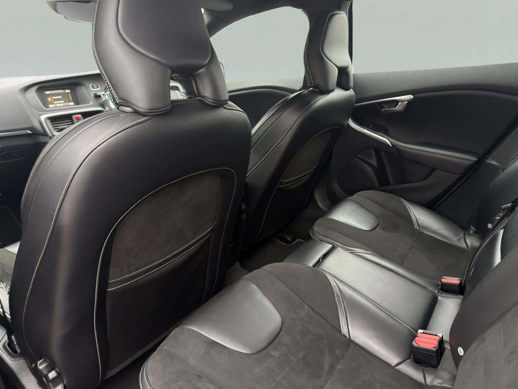 Used Volvo V40 2016 for sale - 77780316: Photo 26