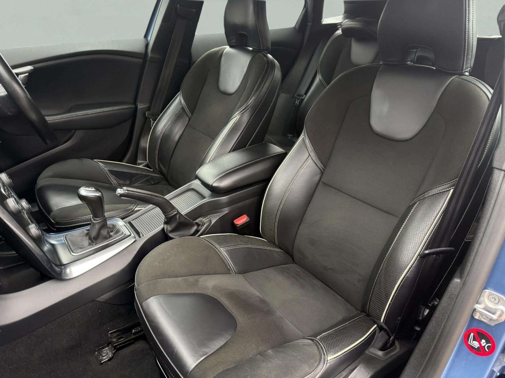 Used Volvo V40 2016 for sale - 77780316: Photo 32