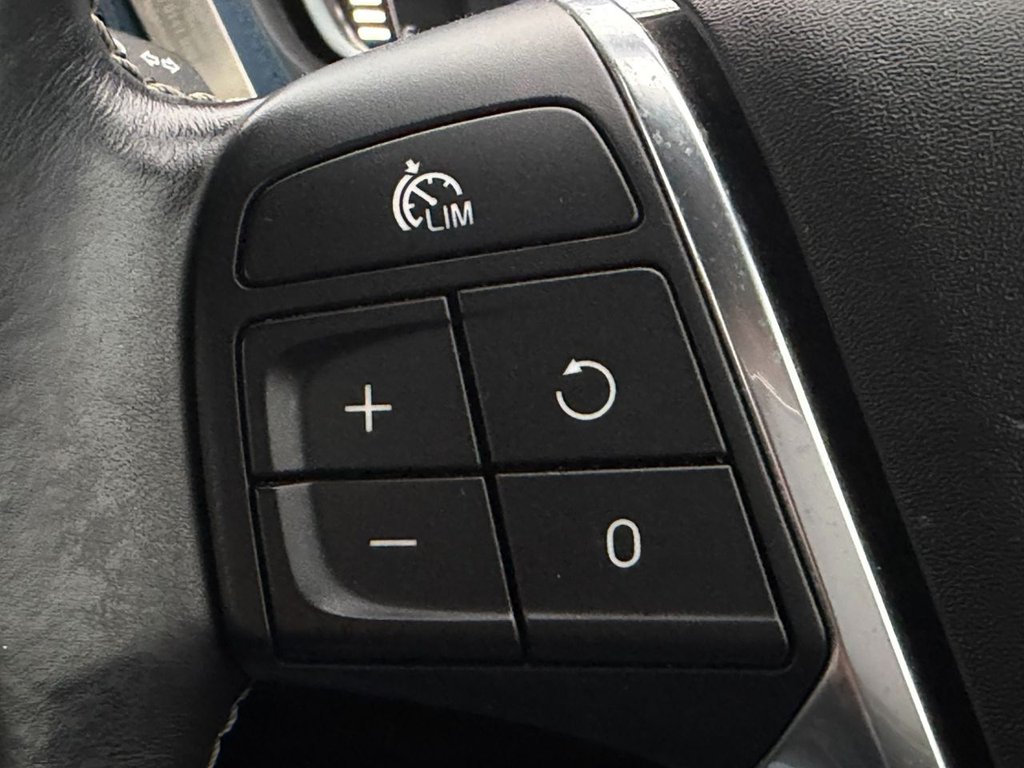 Used Volvo V40 2016 for sale - 77780316: Photo 34