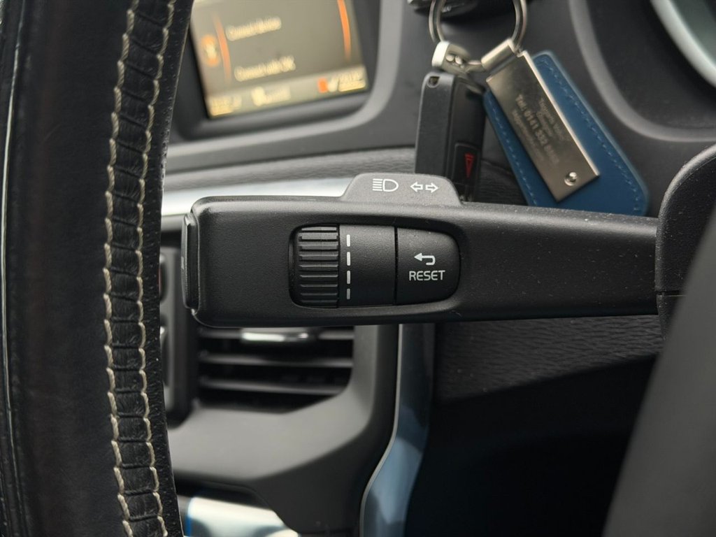 Used Volvo V40 2016 for sale - 77780316: Photo 39