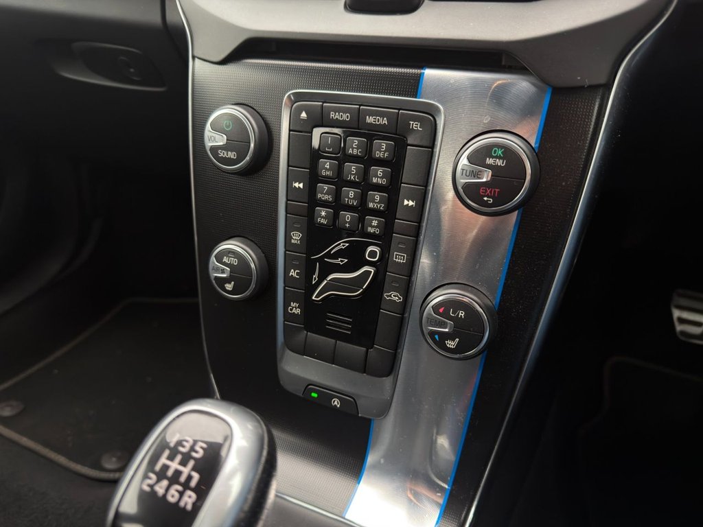 Used Volvo V40 2016 for sale - 77780316: Photo 42