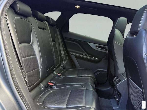 Used Jaguar F-Pace 2018 for sale - 76202992: Photo 9