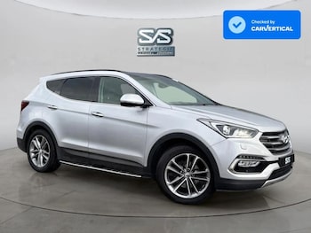 Used Hyundai Santa Fe 2017 for sale - 79563312: Photo