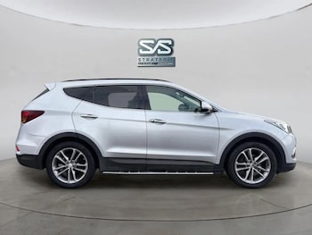 Used Hyundai Santa Fe 2017 for sale - 79563312: Photo