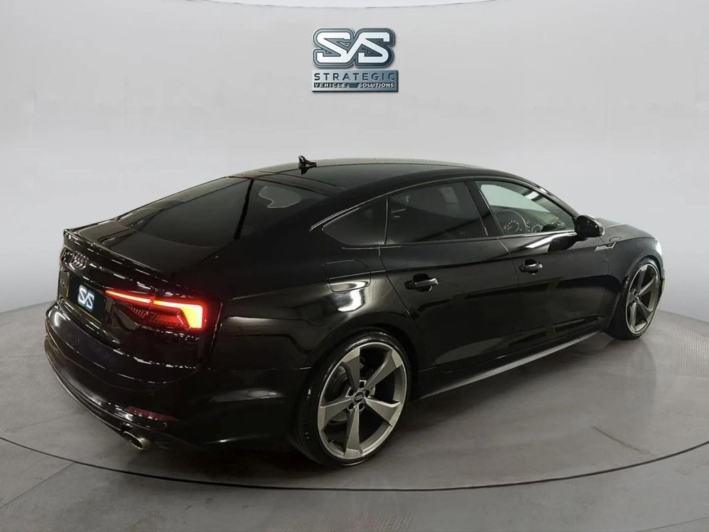 Used Porsche Taycan 2024 for sale - 76923760: Photo 3