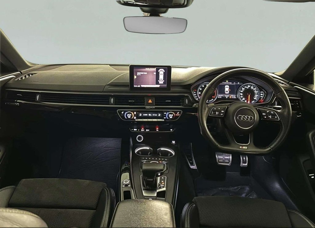 Used Porsche Taycan 2024 for sale - 76923760: Photo 4