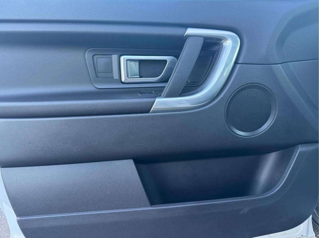 Used Land Rover Discovery Sport 2017 for sale - 77096712: Photo 32