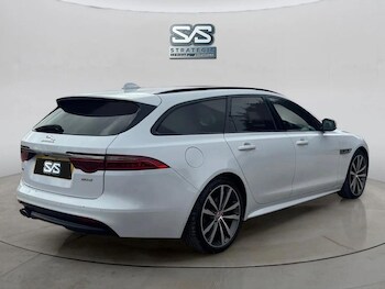 Used Jaguar XF 2018 for sale - 75537770: Photo