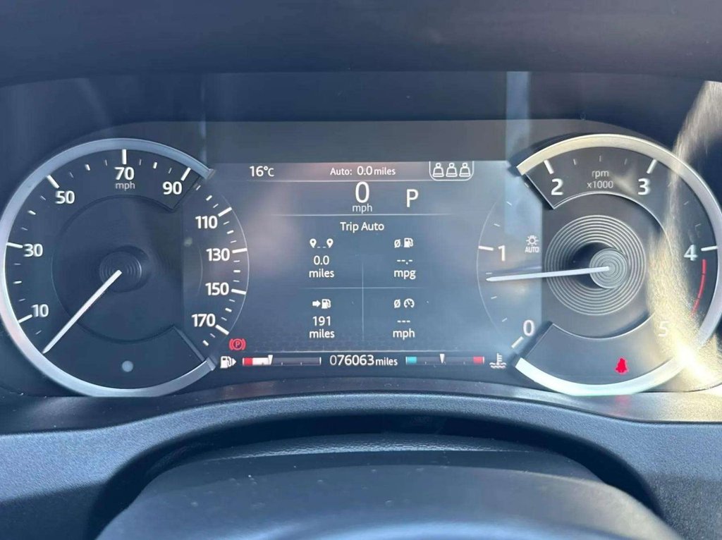 Used Jaguar XE 2019 for sale - 76119215: Photo 9
