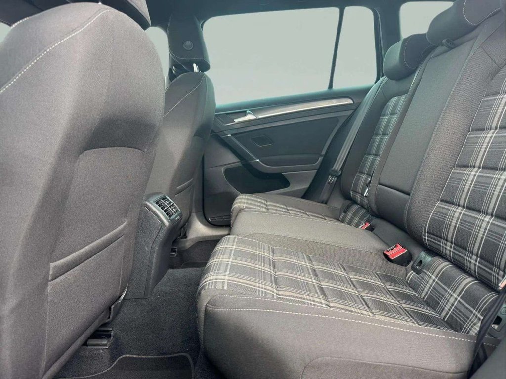Used Volkswagen Golf 2018 for sale - 76132625: Photo 15