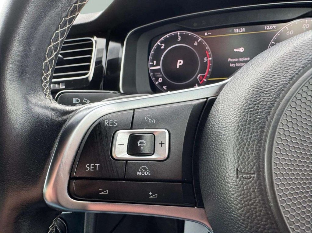 Used Volkswagen Golf 2018 for sale - 76132625: Photo 25