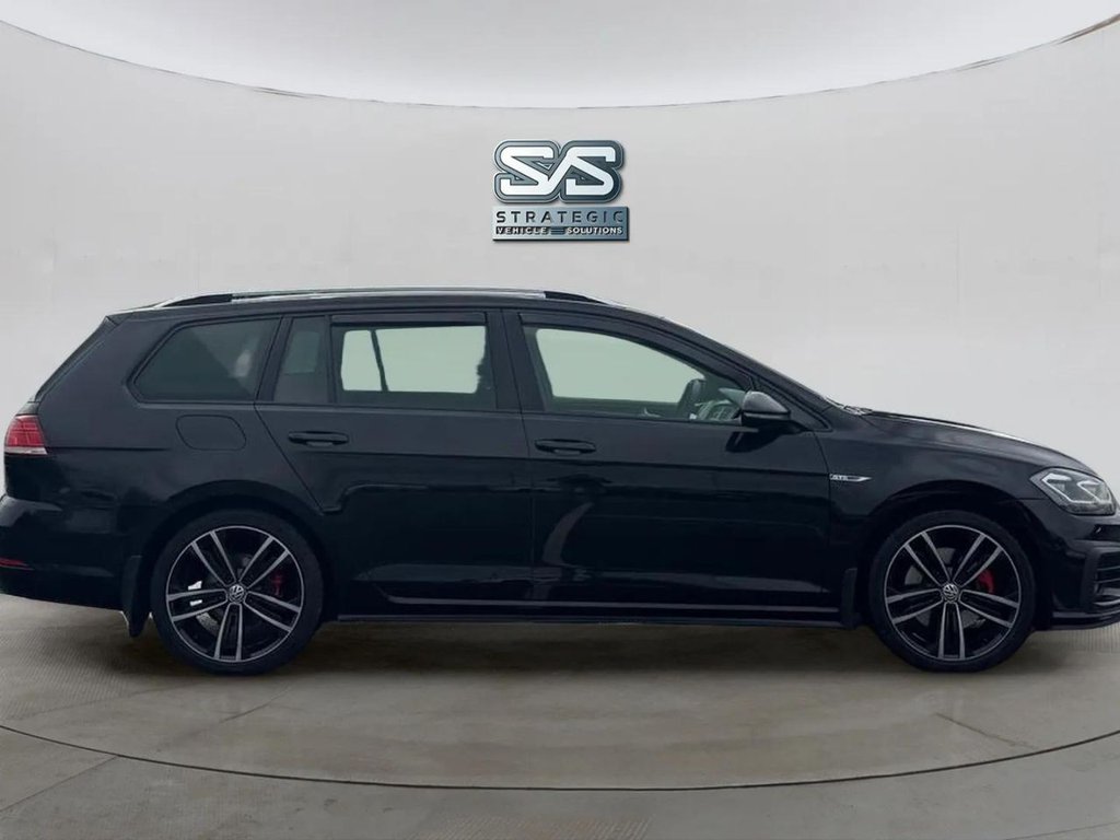 Used Volkswagen Golf 2018 for sale - 76132625: Photo 3
