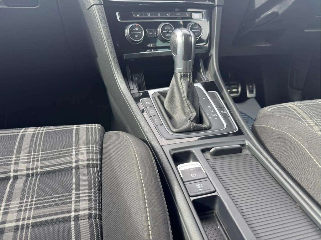 Used Volkswagen Golf 2018 for sale - 76132625: Photo 33