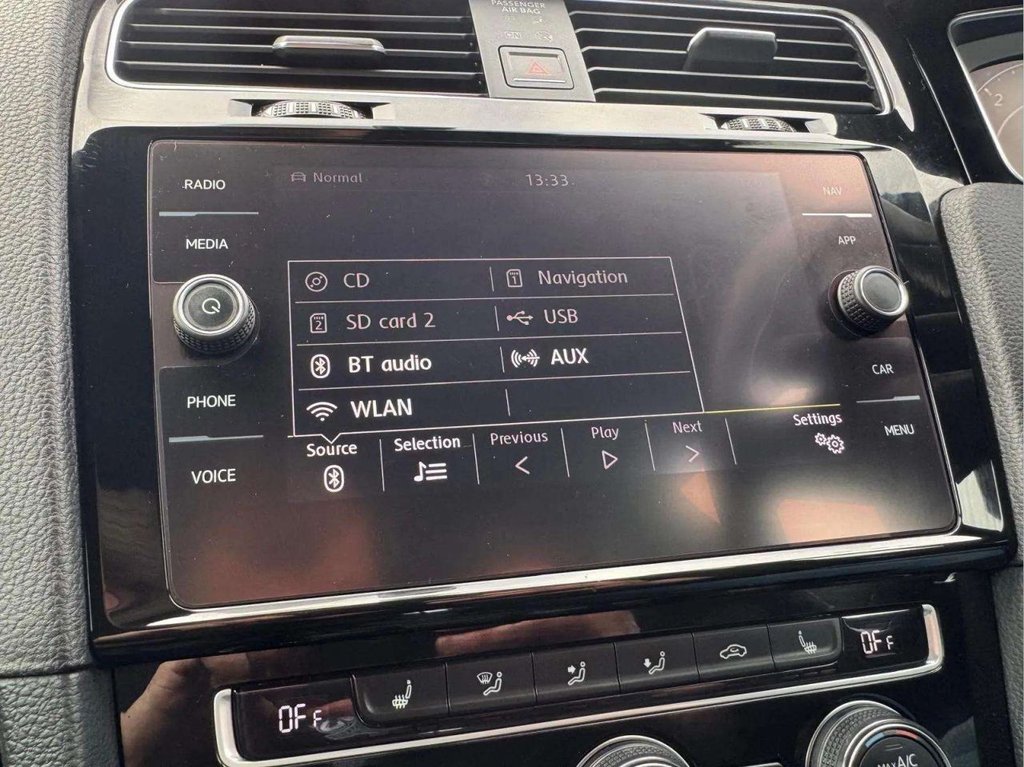 Used Volkswagen Golf 2018 for sale - 76132625: Photo 44