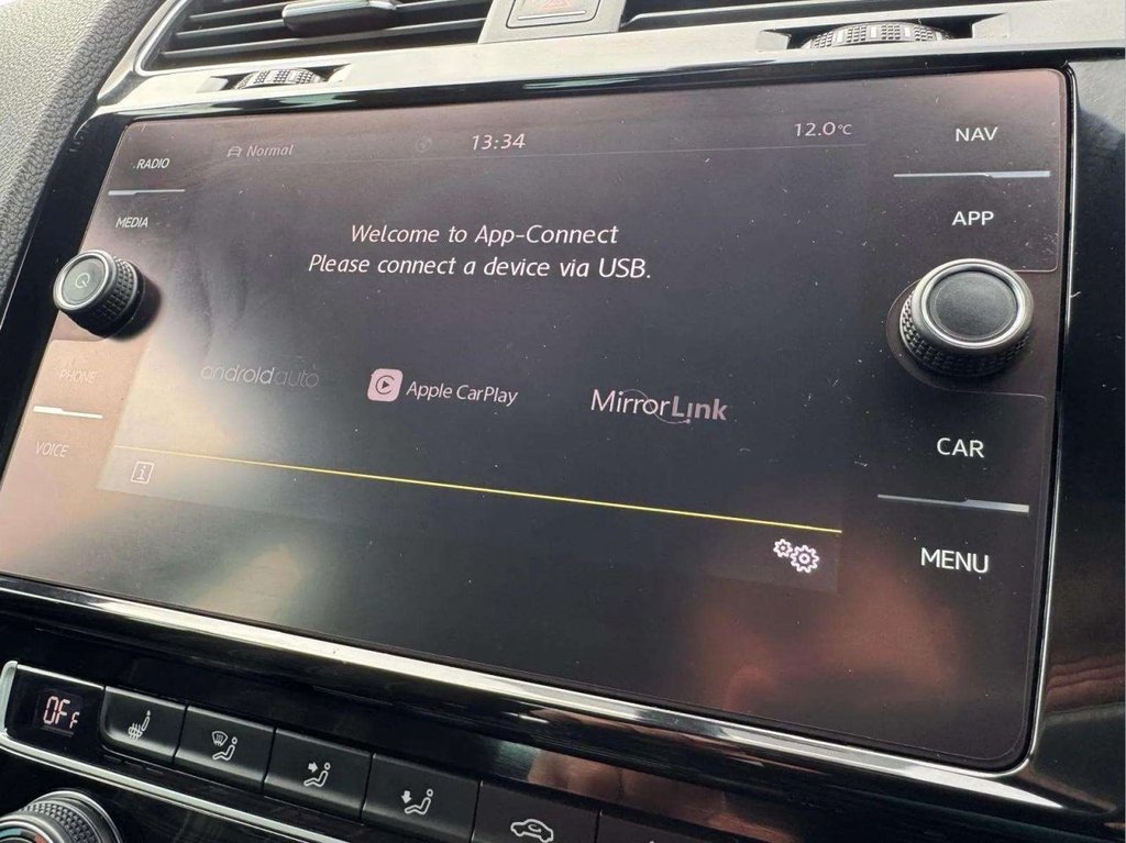 Used Volkswagen Golf 2018 for sale - 76132625: Photo 45