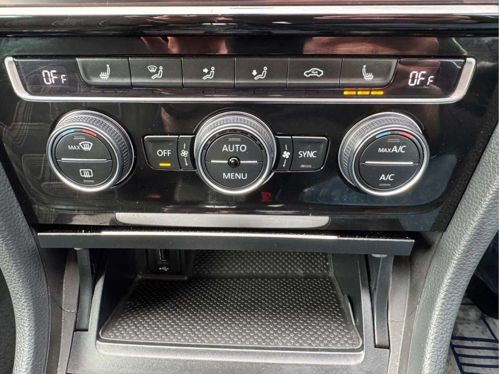 Used Volkswagen Golf 2018 for sale - 76132625: Photo 46