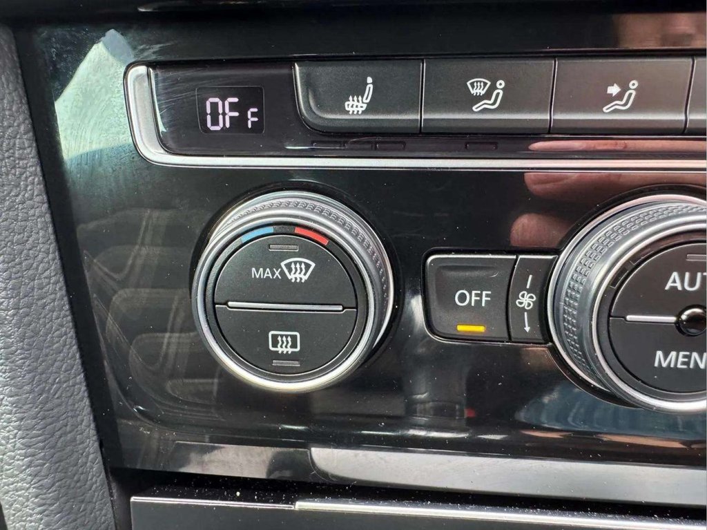 Used Volkswagen Golf 2018 for sale - 76132625: Photo 47