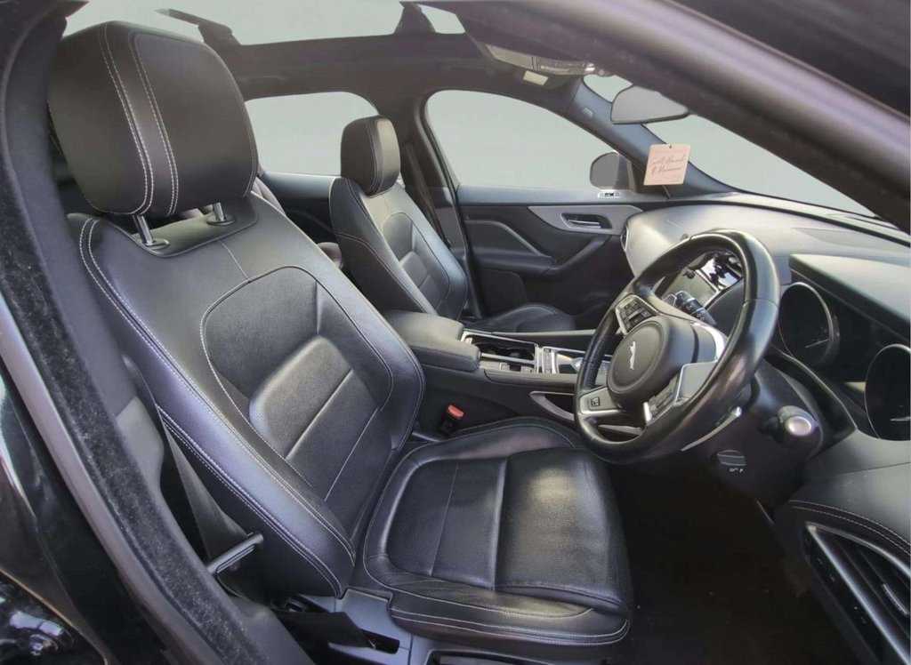 Used Jaguar F-Pace 2017 for sale - 76784028: Photo 3