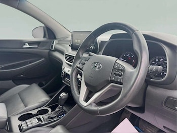 Hyundai TUCSON feature image