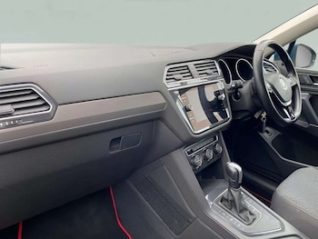 Used Volkswagen Tiguan Allspace 2020 for sale - 76900936: Photo