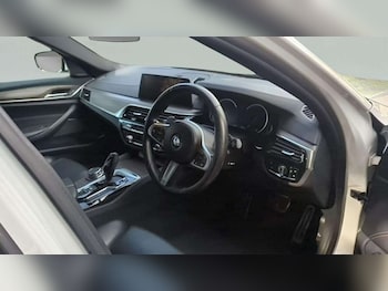 Used BMW 5 Series 2018 for sale - 75815033: Photo