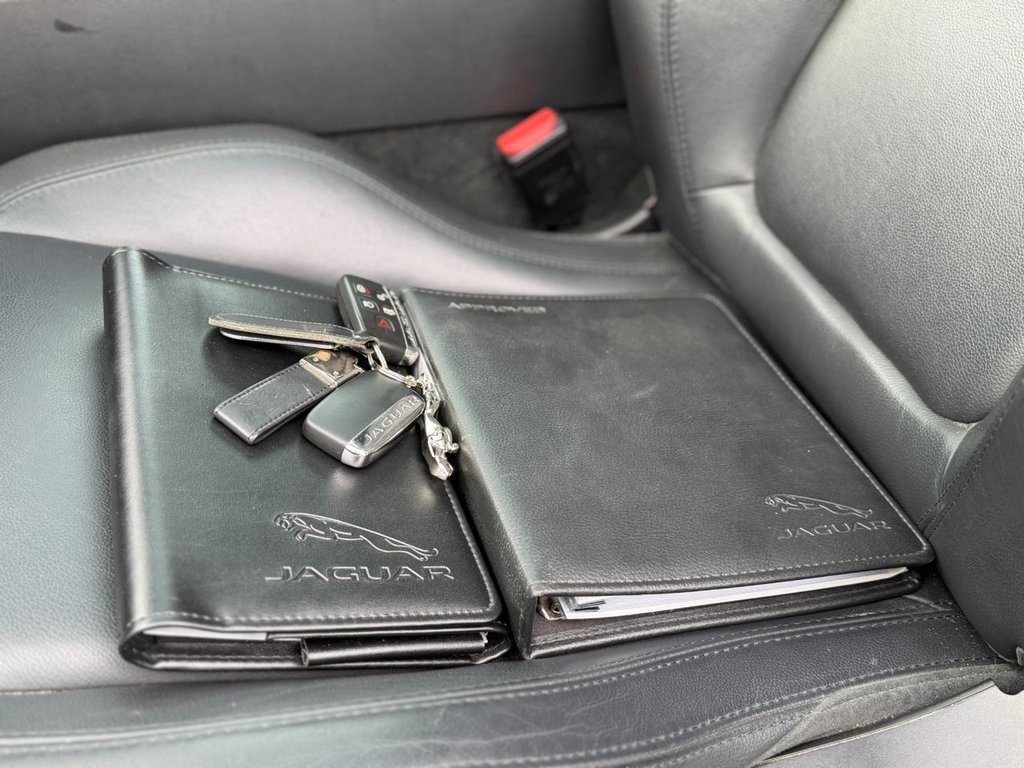 Used Jaguar F-Type 2014 for sale - 78200090: Photo 35