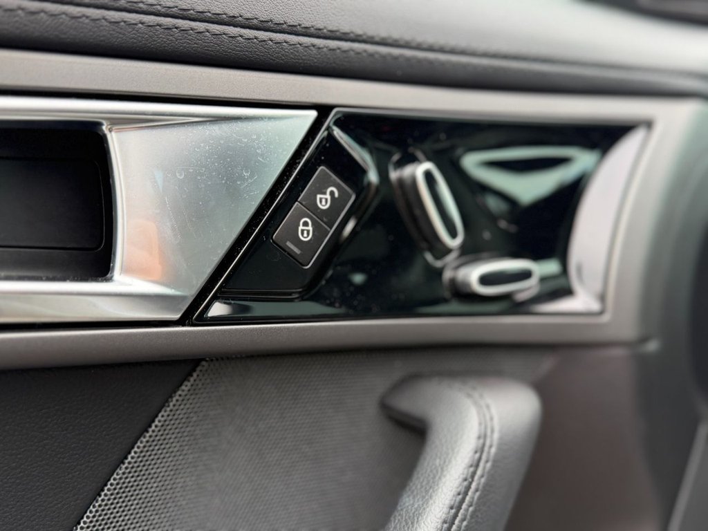 Used Jaguar F-Type 2014 for sale - 78200090: Photo 37