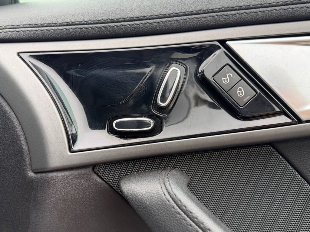 Used Jaguar F-Type 2014 for sale - 78200090: Photo 41