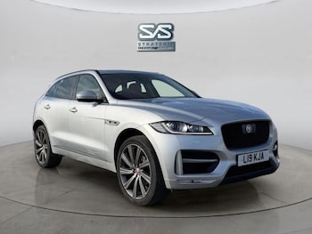 Used Jaguar F-Pace 2018 for sale - 76439119: Photo