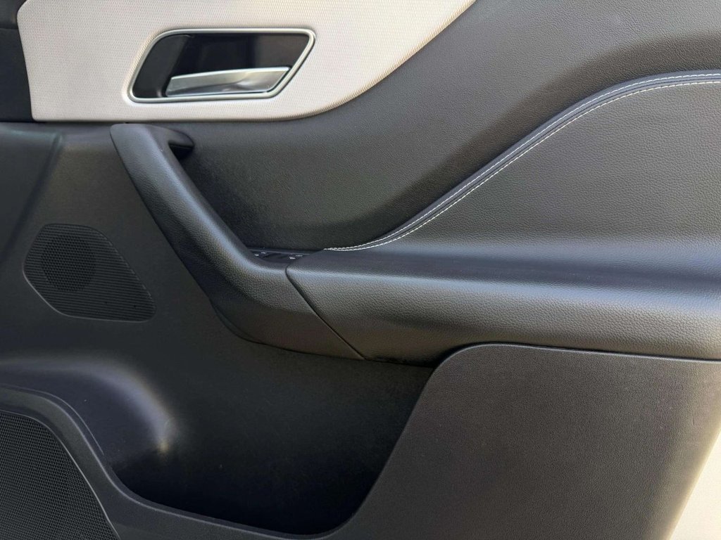 Used Jaguar F-Pace 2018 for sale - 76439119: Photo 49