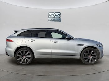 Used Jaguar F-Pace 2018 for sale - 76439119: Photo