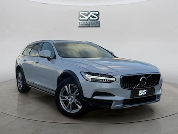 Used Volvo V90 Cross Country 2017 for sale - 76469965: Photo