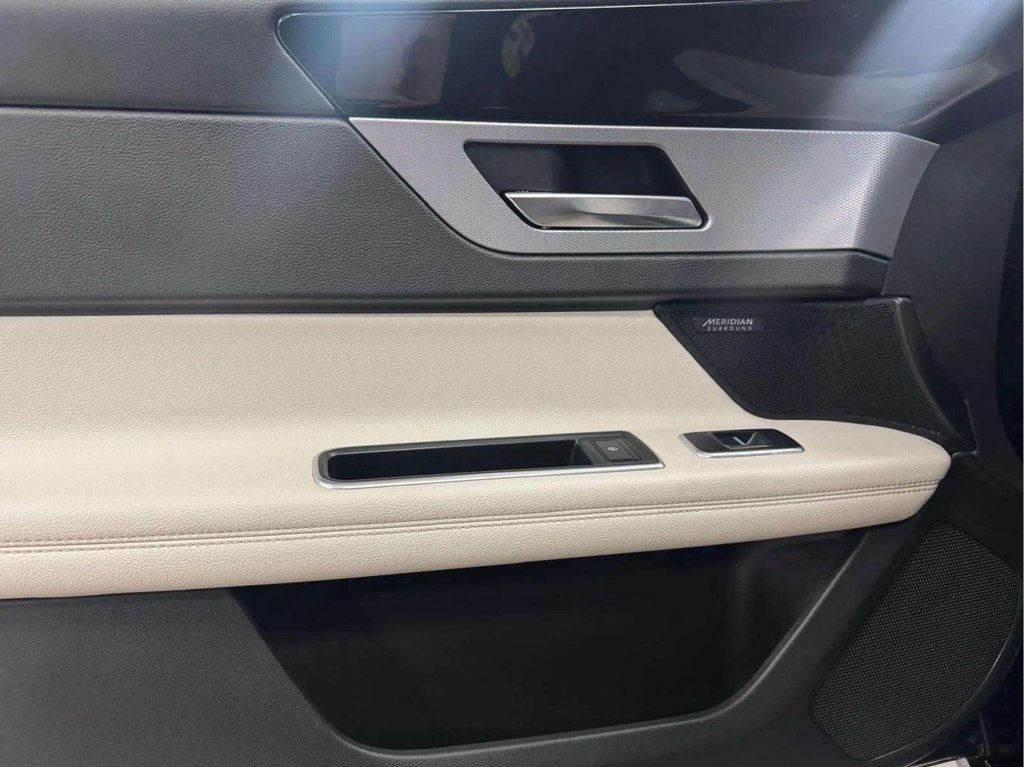 Used Jaguar XF 2016 for sale - 77621174: Photo 46