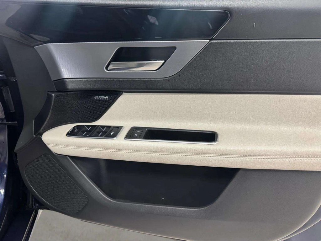 Used Jaguar XF 2016 for sale - 77621174: Photo 48
