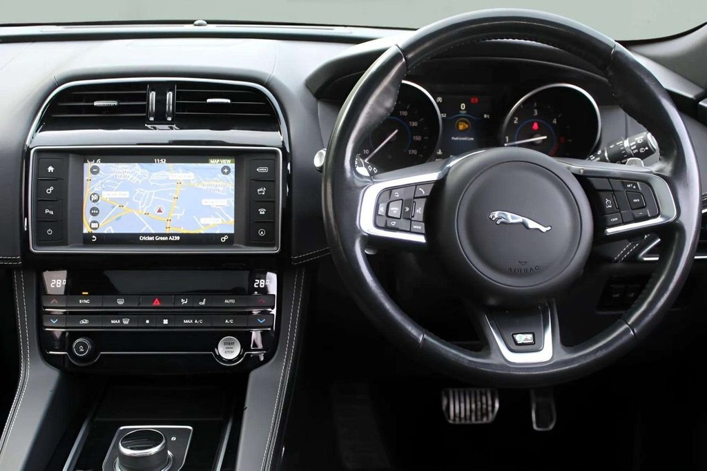 Used Jaguar F-Pace 2017 for sale - 77288313: Photo 13