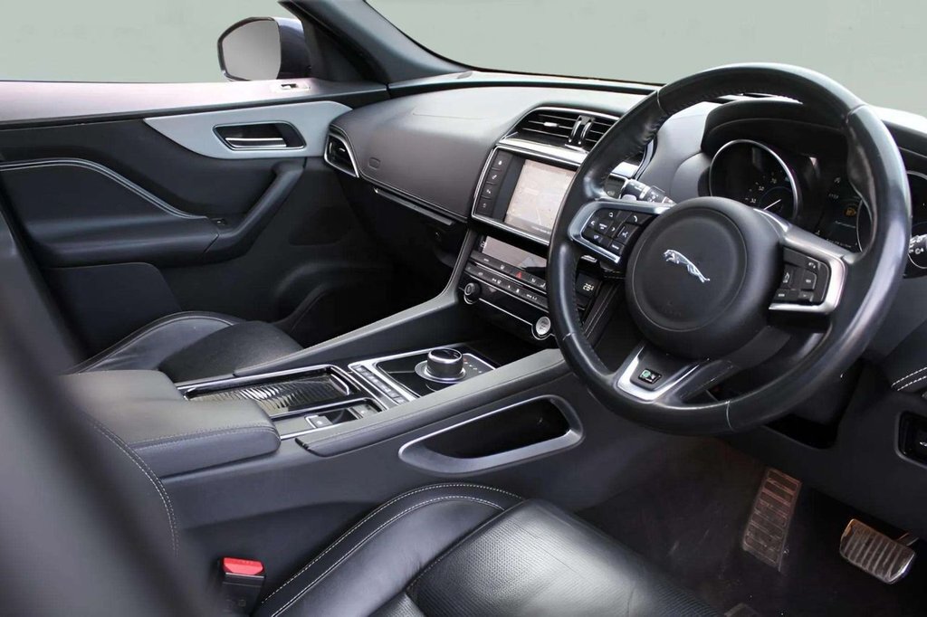 Used Jaguar F-Pace 2017 for sale - 77288313: Photo 14
