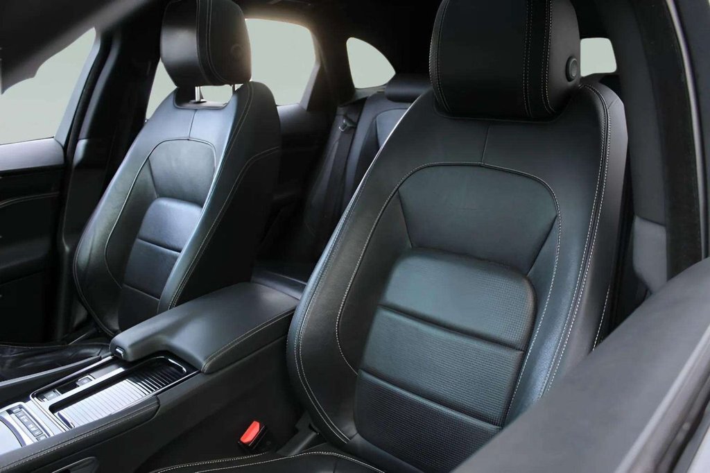 Used Jaguar F-Pace 2017 for sale - 77288313: Photo 16