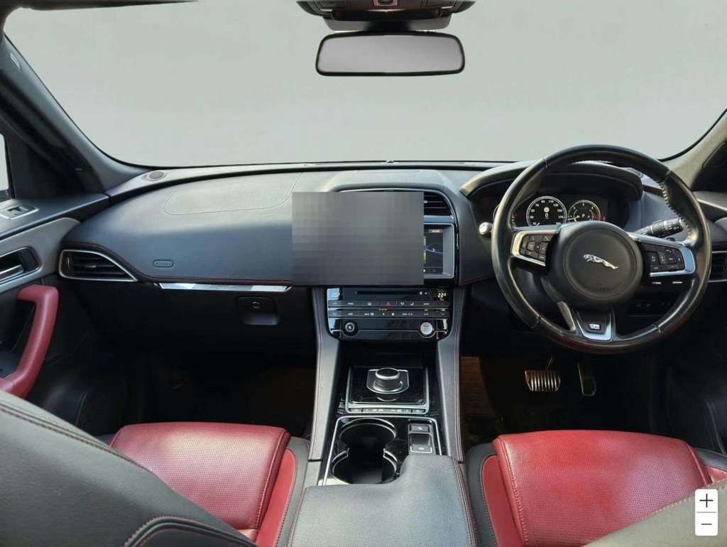 Used Jaguar F-Pace 2016 for sale - 77133192: Photo 6