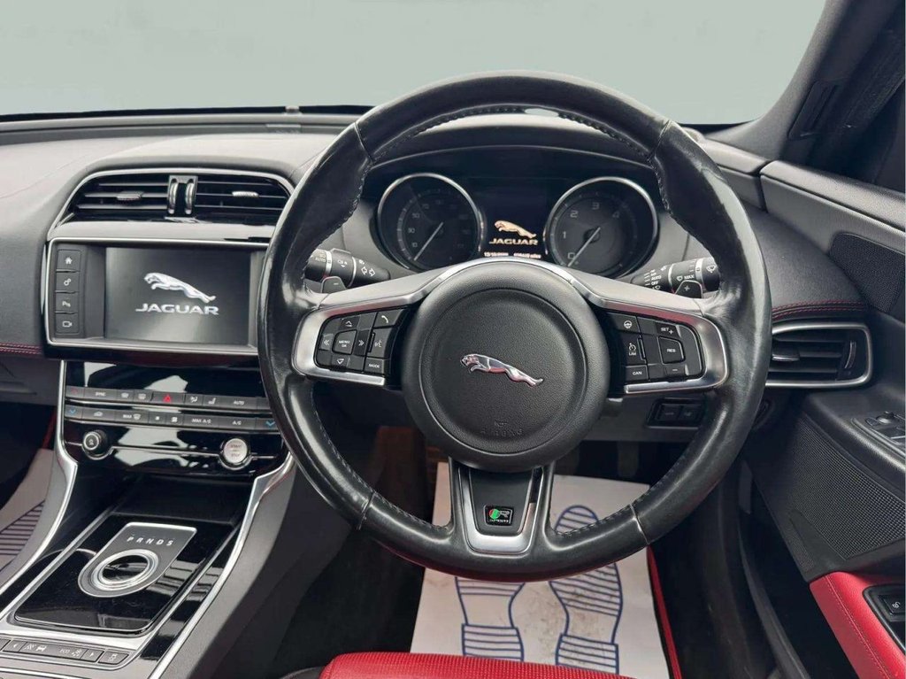 Used Jaguar XE 2015 for sale - 76291251: Photo 19
