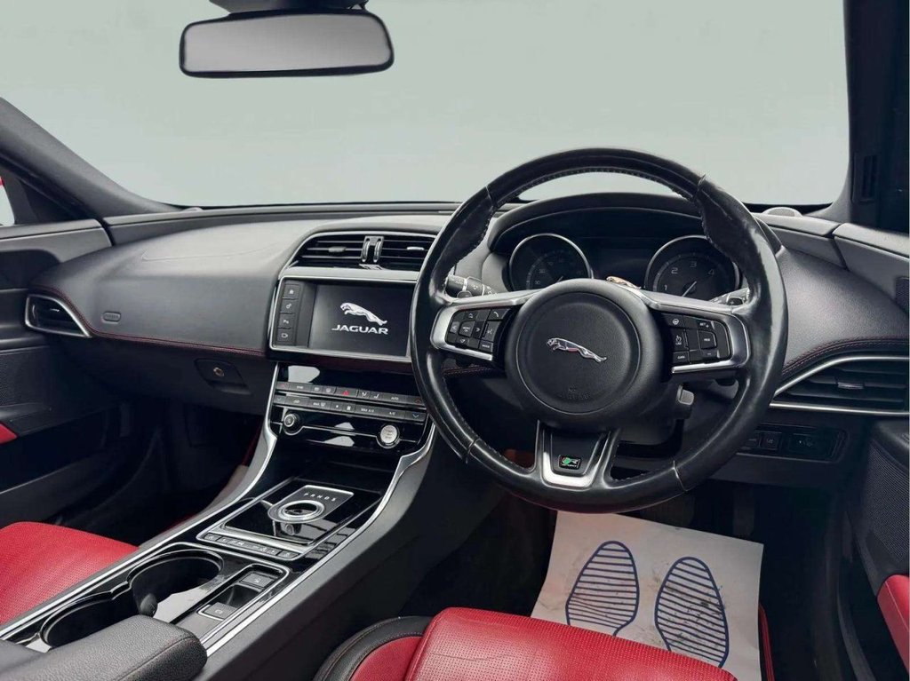 Used Jaguar XE 2015 for sale - 76291251: Photo 20