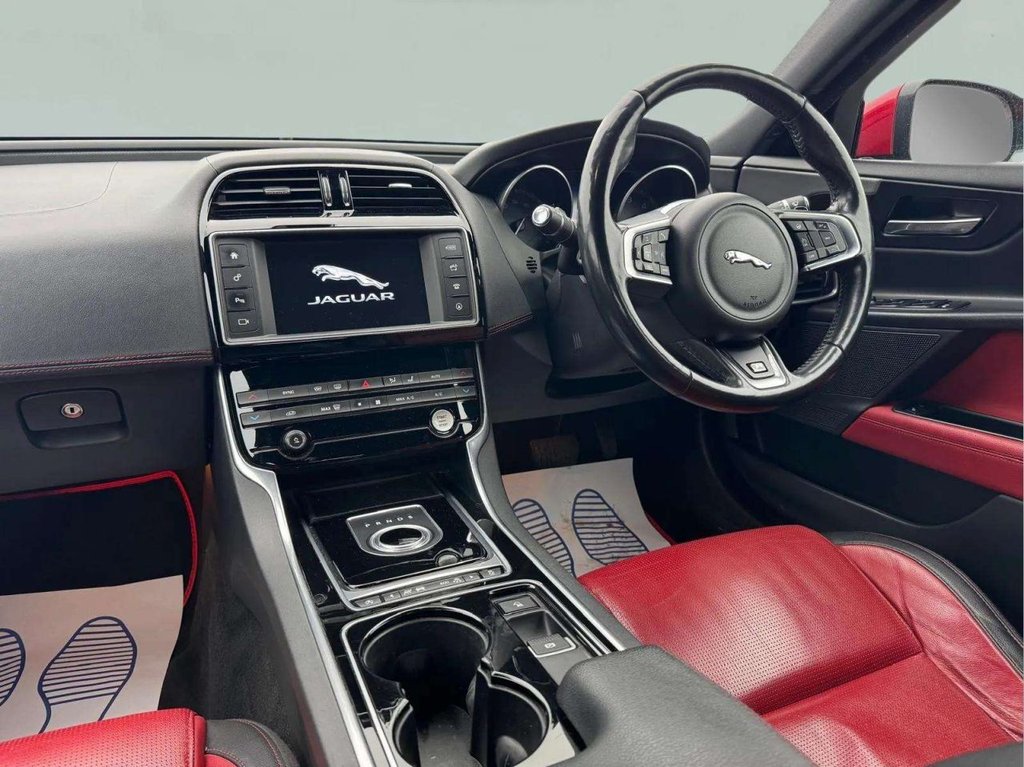 Used Jaguar XE 2015 for sale - 76291251: Photo 21